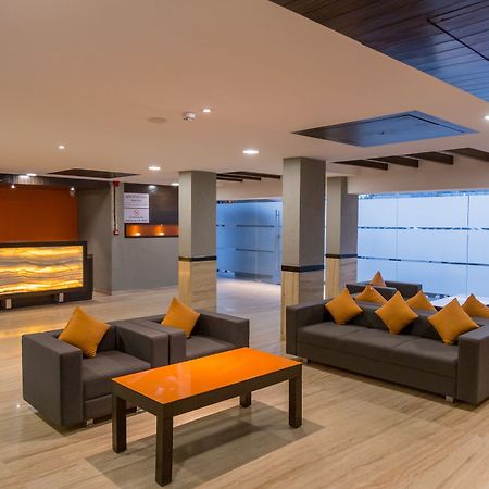 The Silver Leaf Hotel Αχμπανταμπάντ Εξωτερικό φωτογραφία
